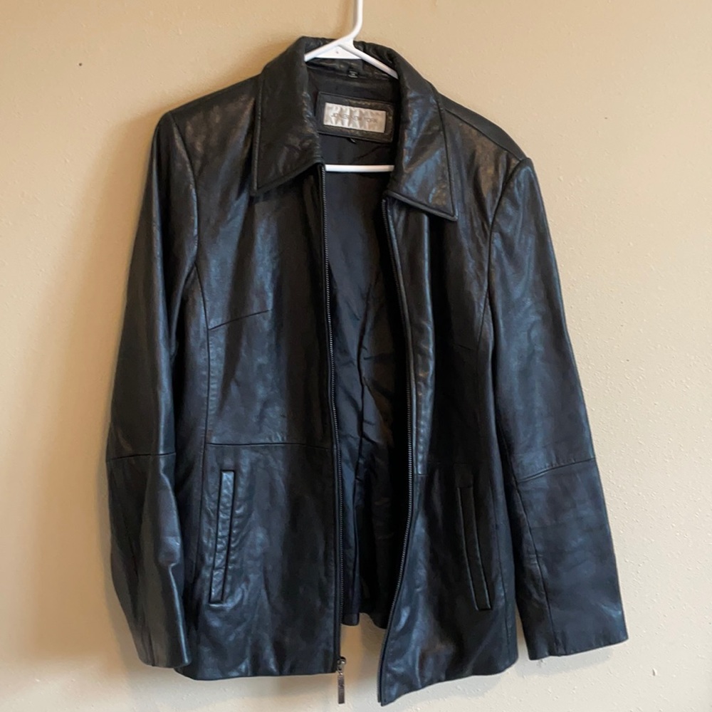 Genuine leather jacket - women’s